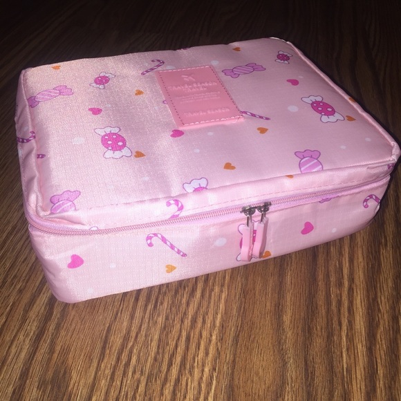 LAST ONE🙂 Cosmetic packing cube - Picture 3 of 8